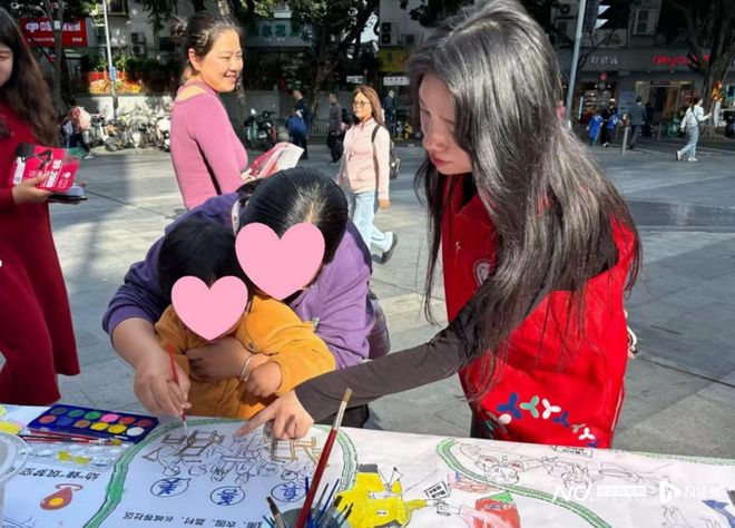 福强社区“爱心妈妈”守护星星的孩子新葡京娱乐党建引领下的温暖创新:(图1) 福强社区“爱心妈妈”守护星星的孩子新葡京娱乐党建引领下的温暖创新:(图1)