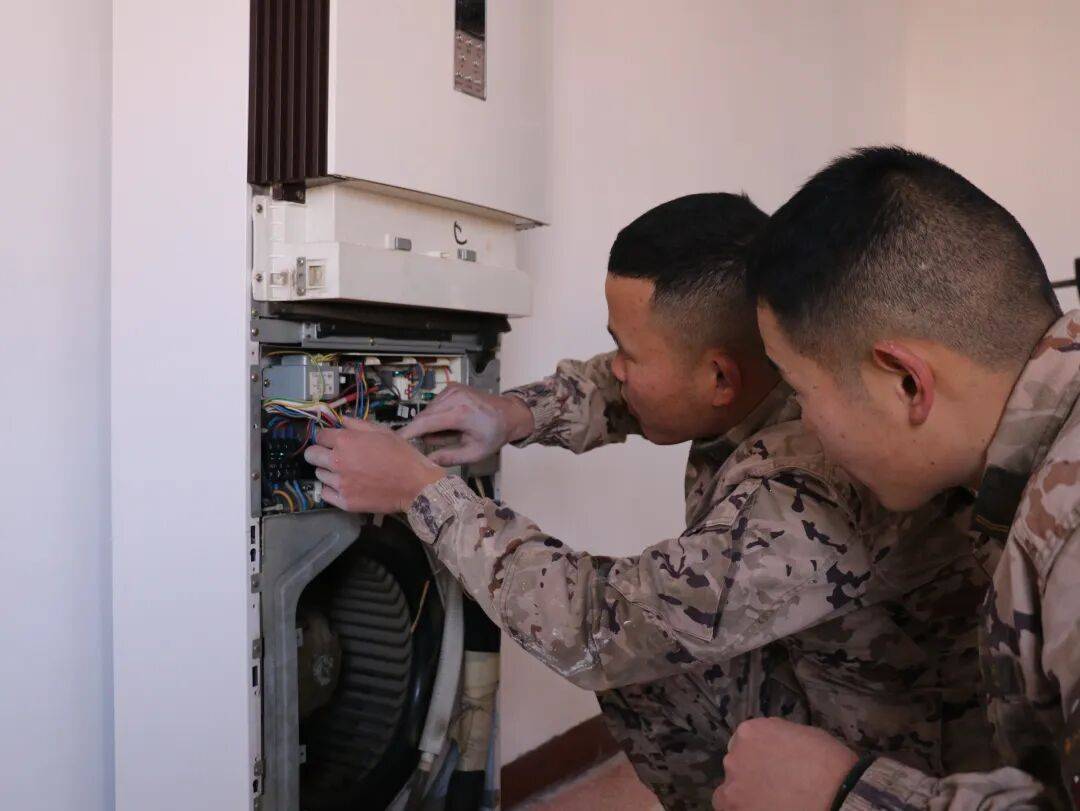 军营“小工匠”发挥“大效能”(图3) 军营“小工匠”发挥“大效能”(图3)